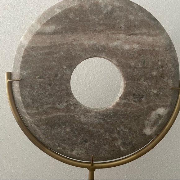 Threshold with Studio McGee marble disc - Picture 6 of 7